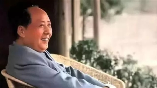 紀念毛澤東同志誕辰126周年！致敬一代偉人！